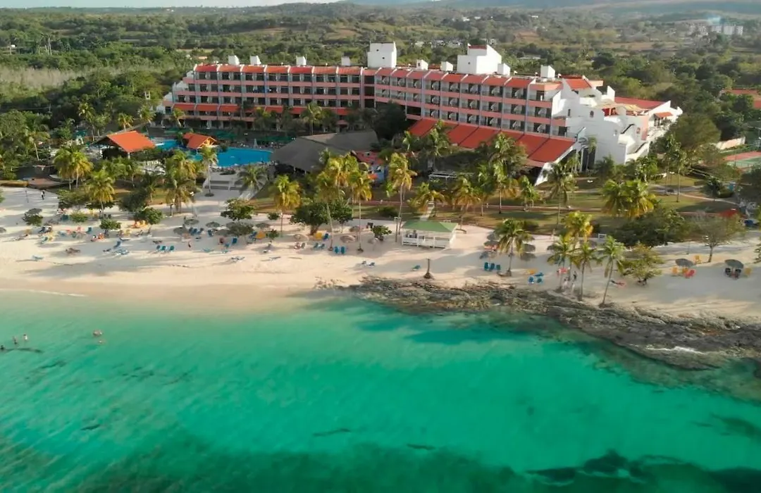 Hotel Brisas Guardalavaca-1